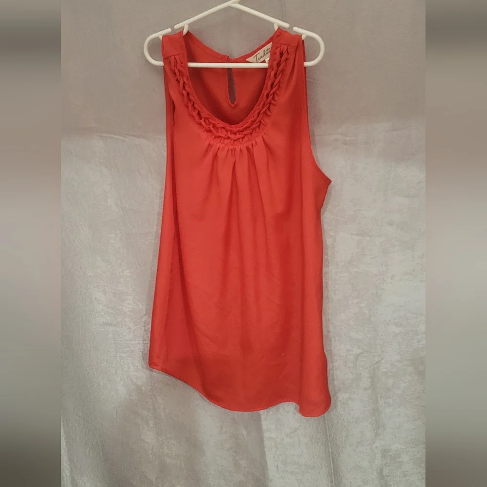 Tradition Women's blouse tank - Picture 1 of 4